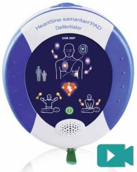 Defibrillator inkl. Notfallbeatmungsmaske, Einmalrasierer, Kleiderschere und Defi-Schild.